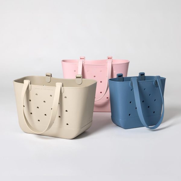 Simple Modern Extra-Large Beach Bag | Waterproof Getaway Rubber Tote with Zipper Pocket for Travel, Pool, Boat, Groceries, Sports | Sea Glass Sage - Image 22